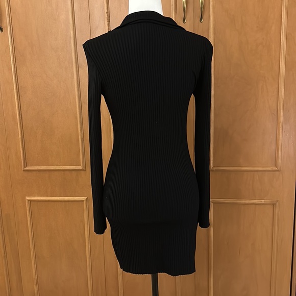 TOPSHOP BLACK DRESS - Picture 2 of 3